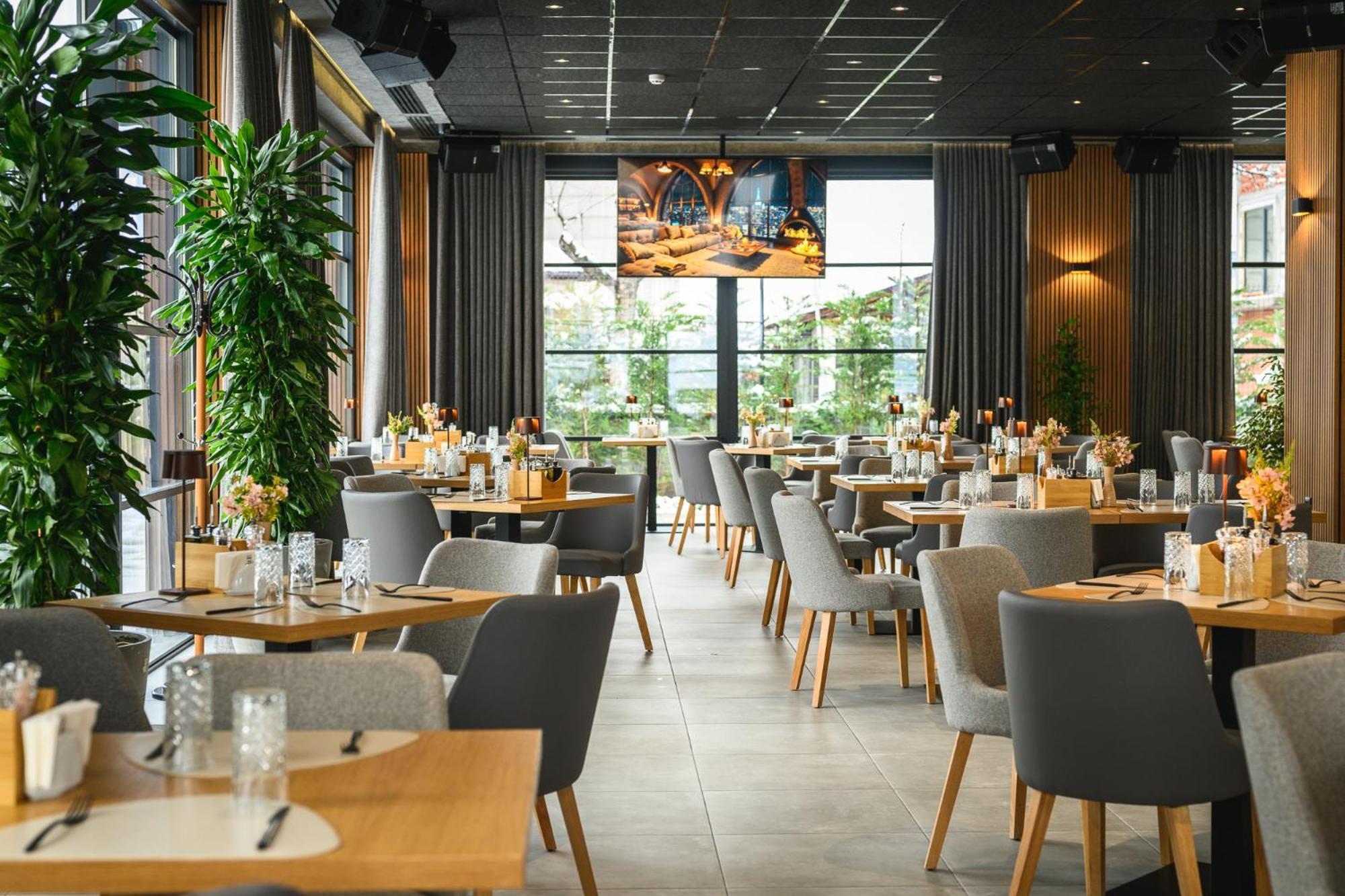 Empire Balneo & Spa Hotel ヒサリャ エクステリア 写真