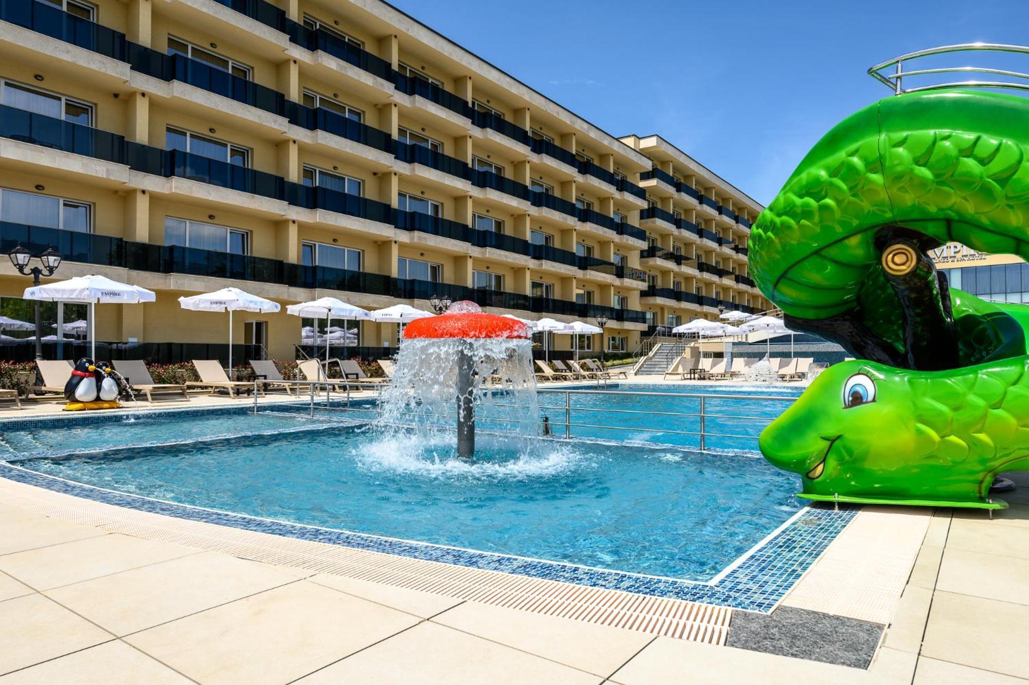 Empire Balneo & Spa Hotel ヒサリャ エクステリア 写真