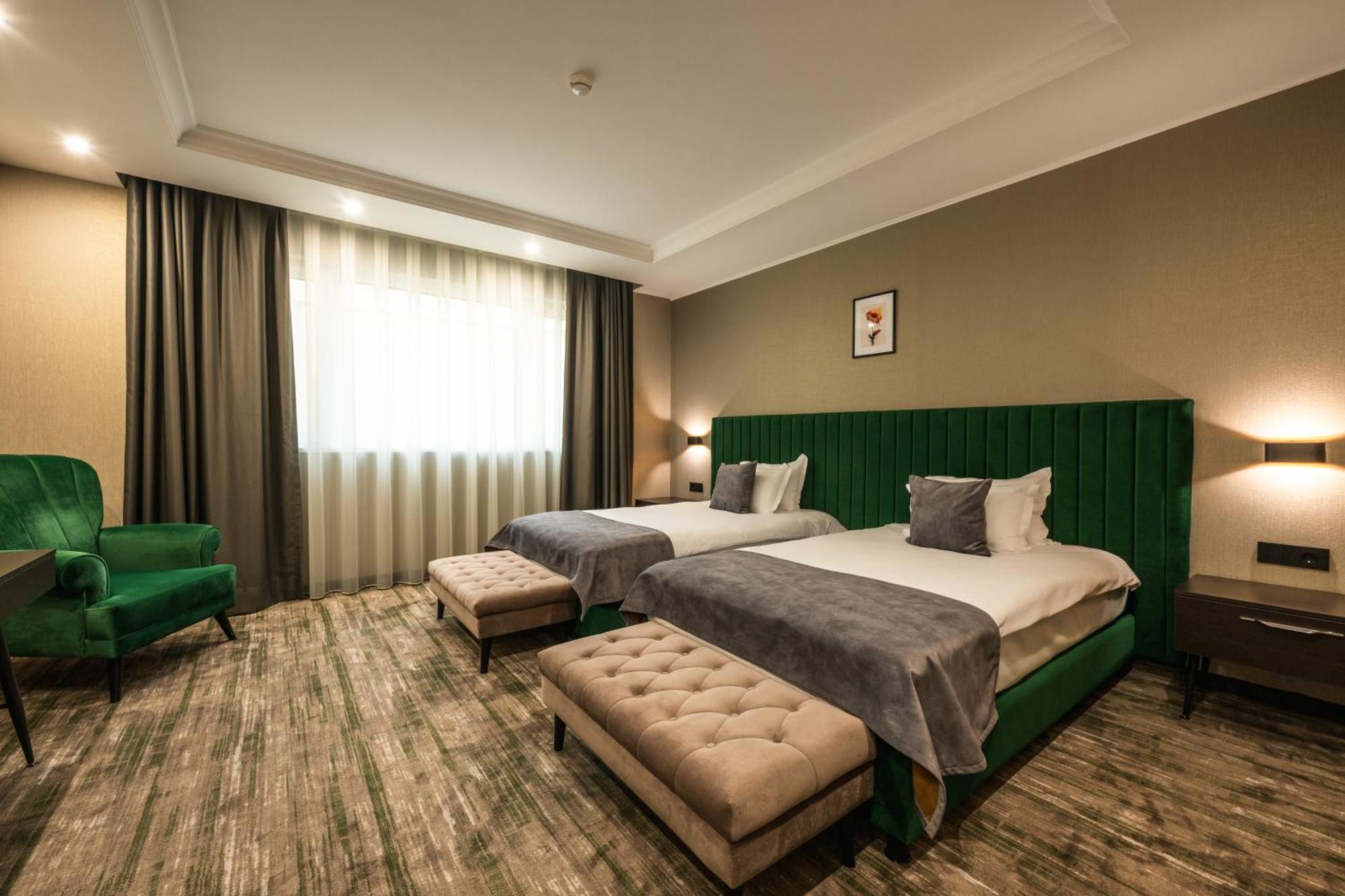 Empire Balneo & Spa Hotel ヒサリャ エクステリア 写真