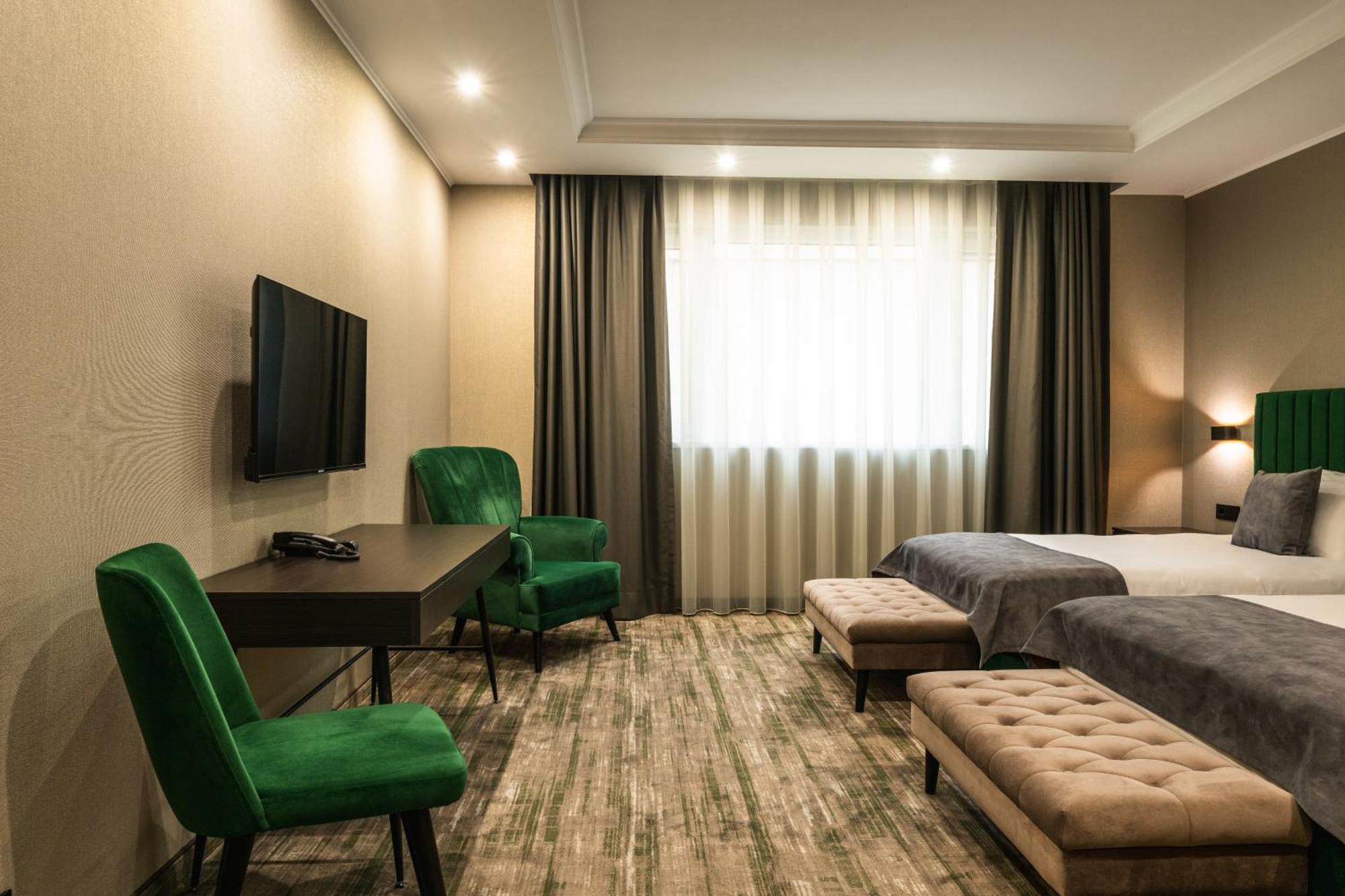 Empire Balneo & Spa Hotel ヒサリャ エクステリア 写真