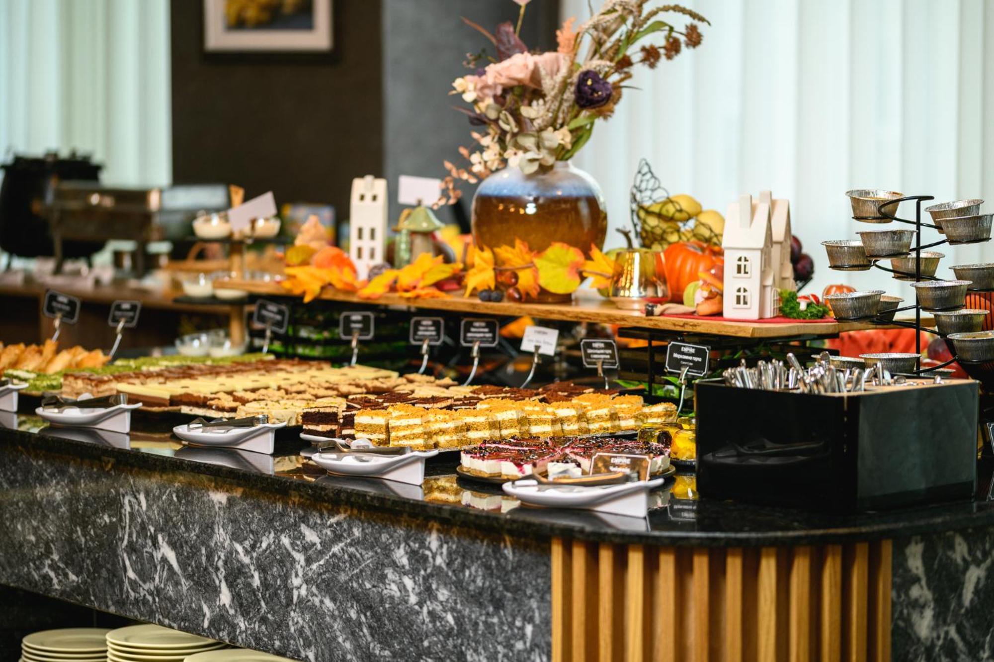 Empire Balneo & Spa Hotel ヒサリャ エクステリア 写真