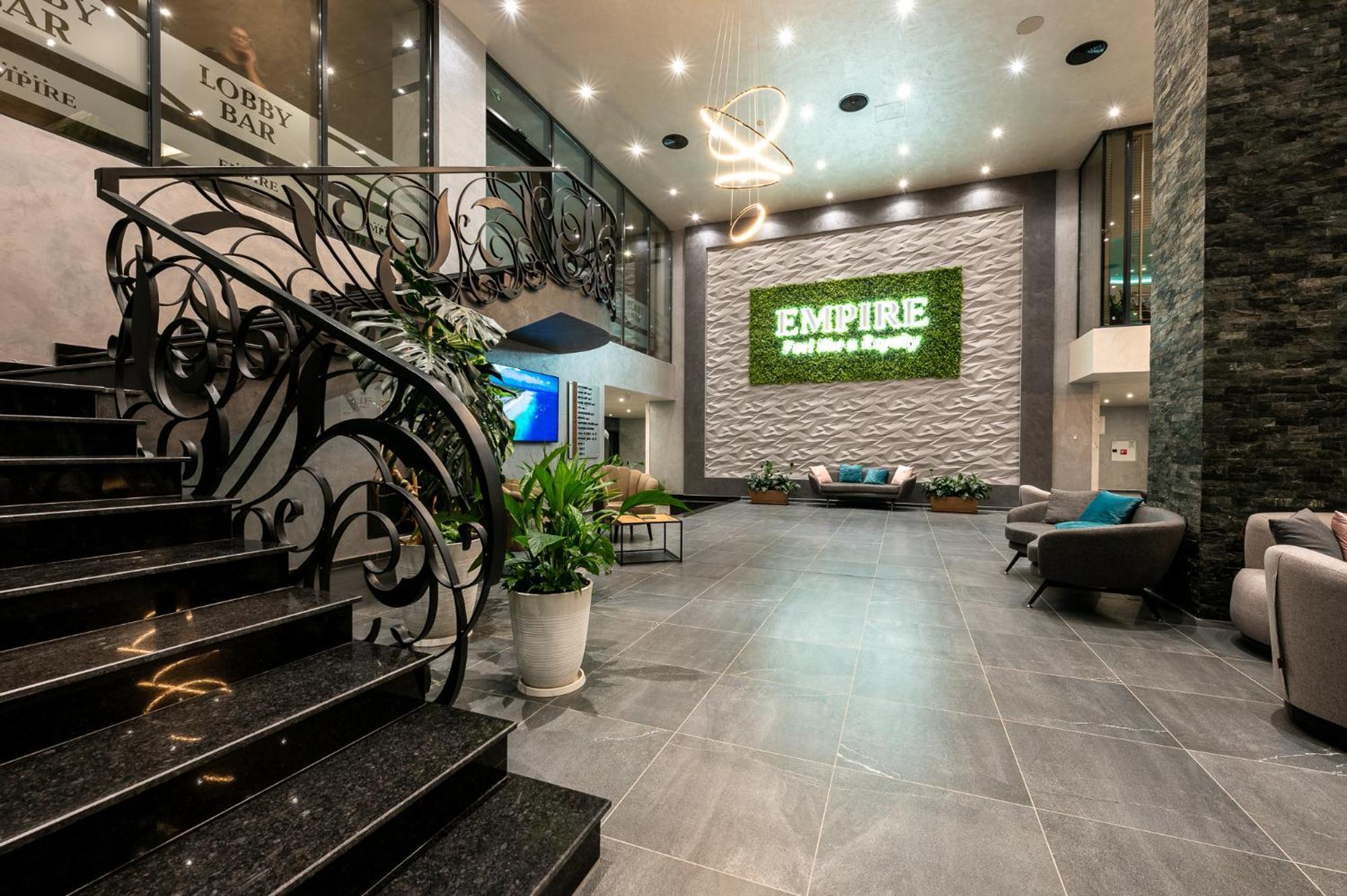 Empire Balneo & Spa Hotel ヒサリャ エクステリア 写真